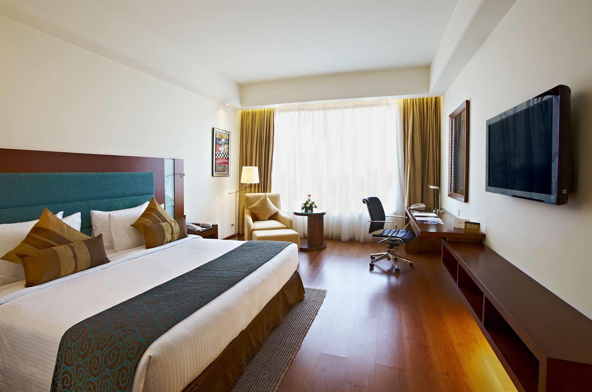Radisson Blu Hotel Rudrapur מראה חיצוני תמונה