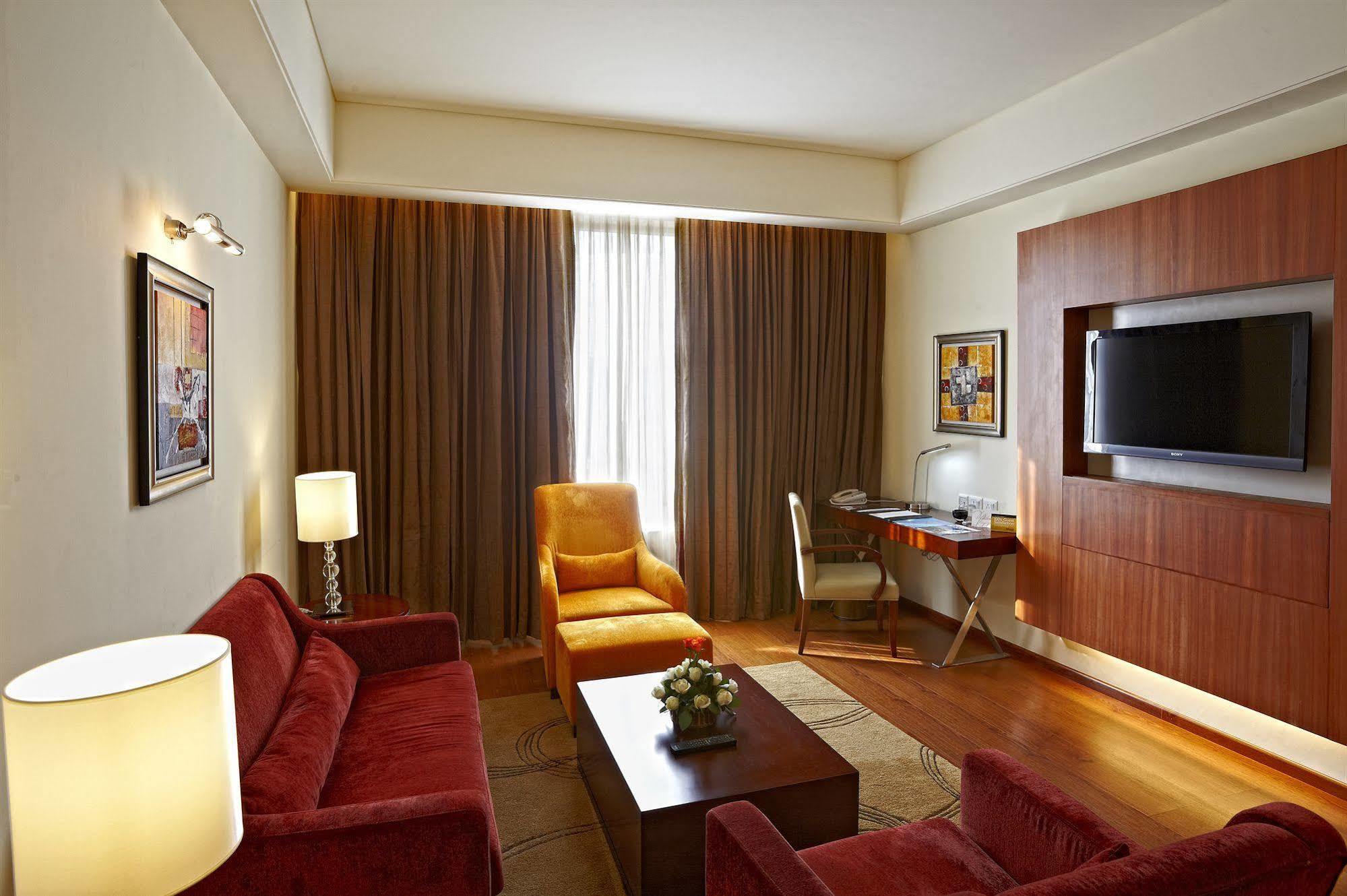 Radisson Blu Hotel Rudrapur מראה חיצוני תמונה